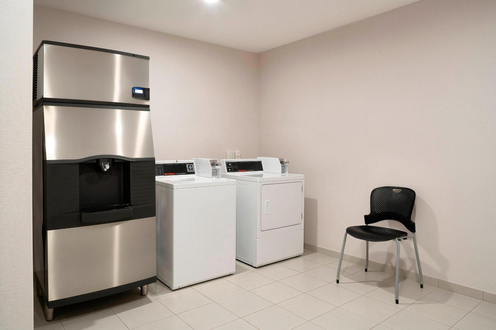 Fairfield Inn & Suites By Marriott טיחואנה מראה חיצוני תמונה